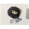 Image 3 : 2 stone carvings - eskimo keychain and igloo