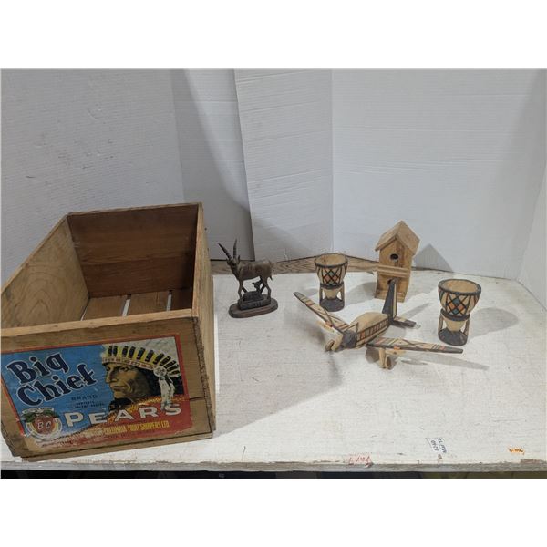Vintage wooden pear crate with wooden décor