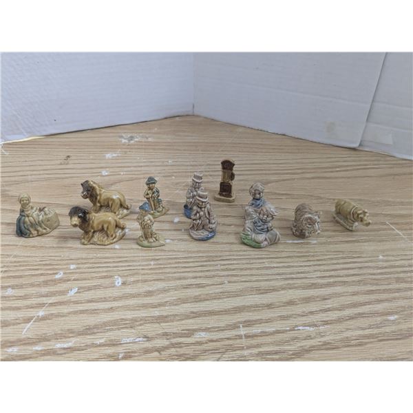 12 Wade porcelain miniatures