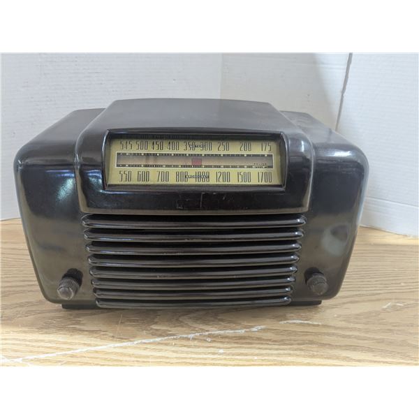 Vintage radio