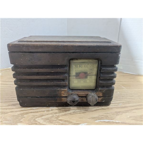 Vintage "Philco" radio