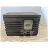Image 1 : Vintage "Philco" radio