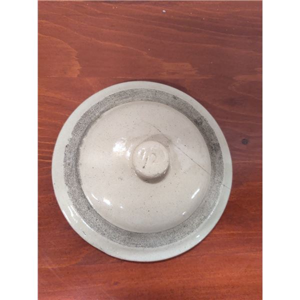 Lid for 1/2 gallon crock, crack*, no chips