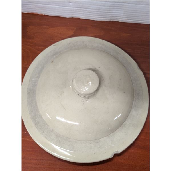 Lid for 3 gallon crock, no cracks, chipped*