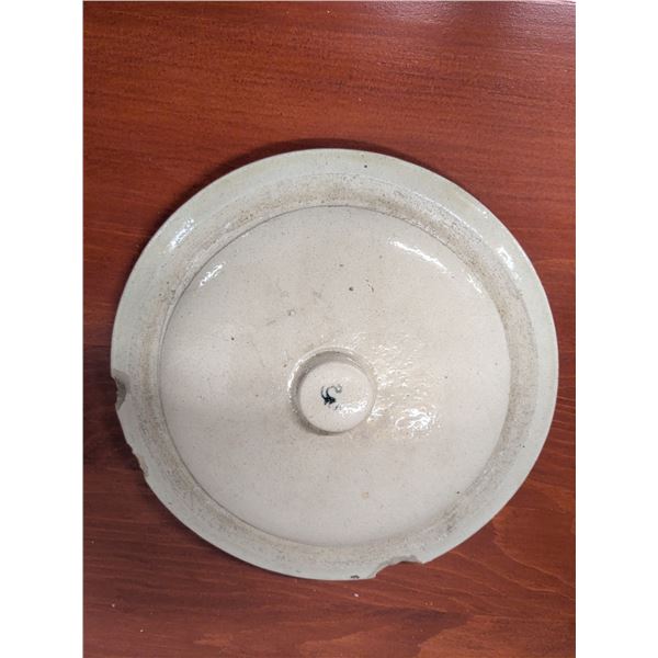 Lid for 3 gallon crock, no cracks, some chips