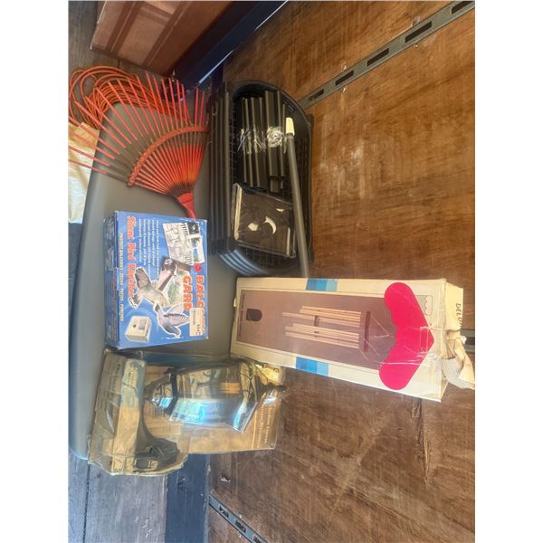 Outdoor Home & Garden Lot: Balcony Guard, Lantern, Rake