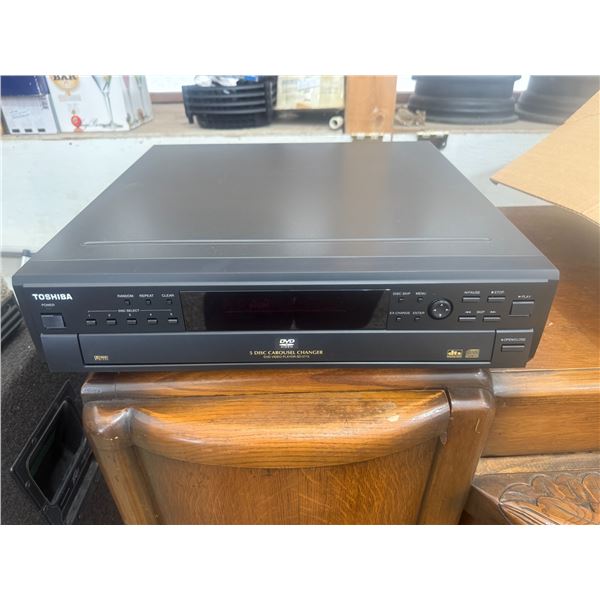Toshiba SD-R270SC 5-Disc Carousel DVD Video Player