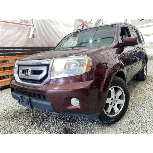 PARKSVILLE - 2011 HONDA PILOT RED 203053 KMS - 501242-3