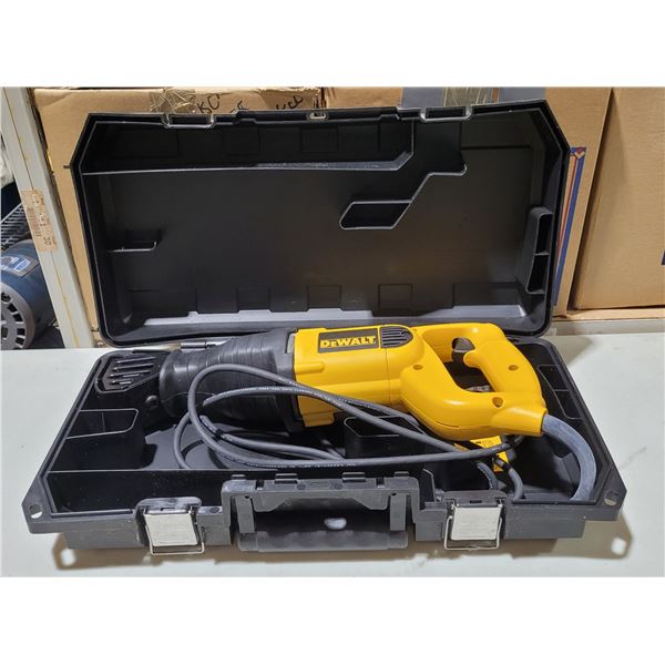 Dewalt Variable Speed Reciprocating Saw w/ Case