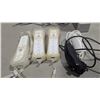 Image 4 : Nintendo Wii Lot w/ Console, Controllers, Cables, & Nunchuks