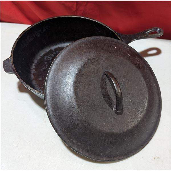 Cast Iron Pot Made In USA Stamped 8 G F
