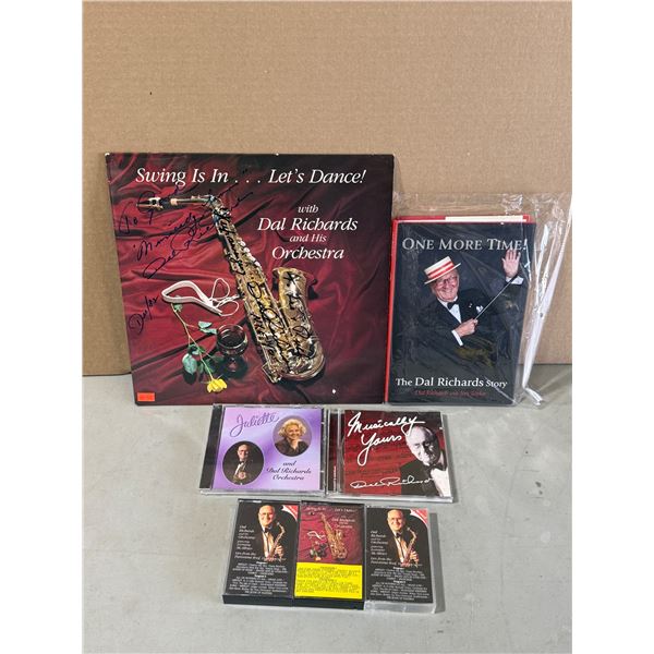 Dal Richards Collectibles (Many Signed)