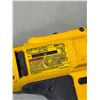 Image 4 : 3 Drills: Dewalt & Makita