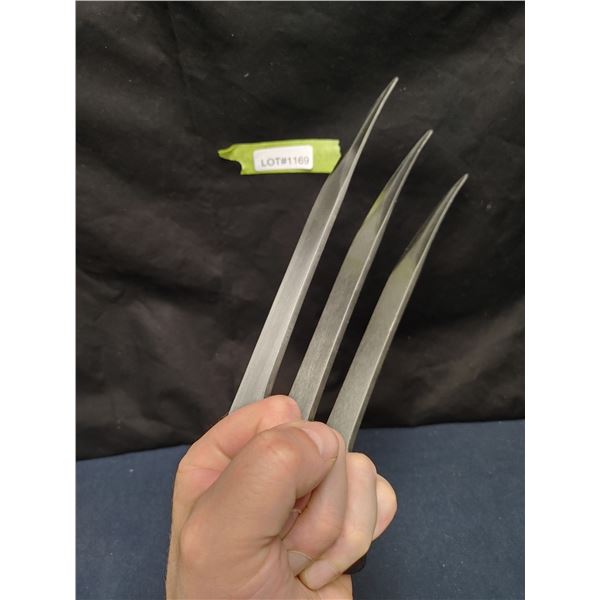 Metal Replica Wolverine Claw
