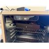 Image 4 : Frigidaire Cooler w/ Glass Door & Digital Temp Control
