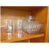 Image 4 : Multiple Flat-Bottomed Boiling Flasks, Beakers, Tube Racks, Strainers, etc Misc Sizes
