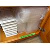 Image 3 : Multiple Beakers, Petri Dishes, Culture Plates, Racks, etc Misc Sizes
