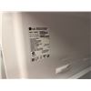 Image 5 : LG LTC20020W/05 Top Freezer Refrigerator (contents not included)