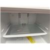 Image 7 : LG LTC20020W/05 Top Freezer Refrigerator (contents not included)
