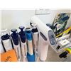 Image 2 : Multiple Rainin Pipet-Lite XLS Mechanical Pipettes & Electronic Pipette Controller in Stand