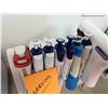 Image 3 : Multiple Rainin Pipet-Lite XLS Mechanical Pipettes & Electronic Pipette Controller in Stand