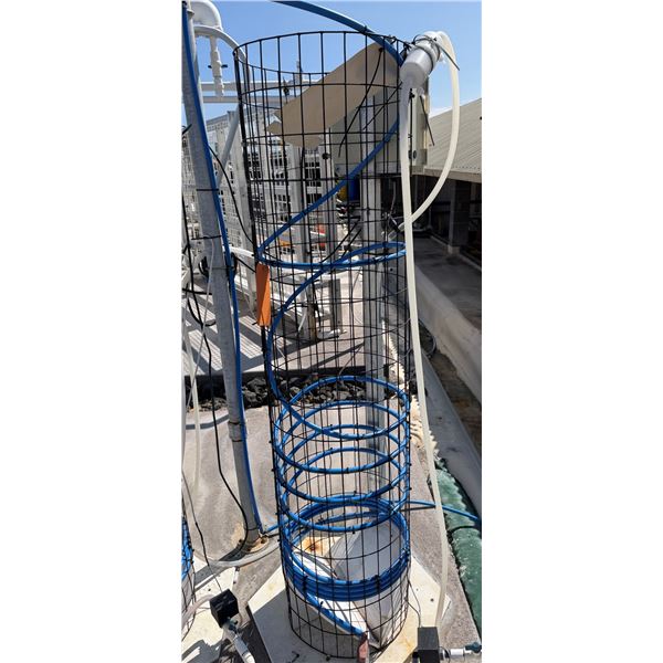 Aquaculture Photobioreactor Protective Wire Mesh Frame 16" Dia, 72"H