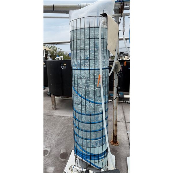 Aquaculture Photobioreactor Protective Wire Mesh Frame 16" Dia, 72"H (bag not included)