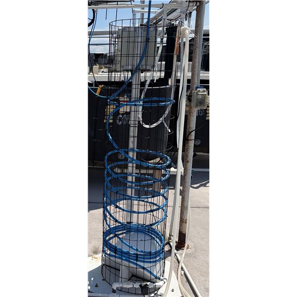 Aquaculture Photobioreactor Protective Wire Mesh Frame 16" Dia, 72"H