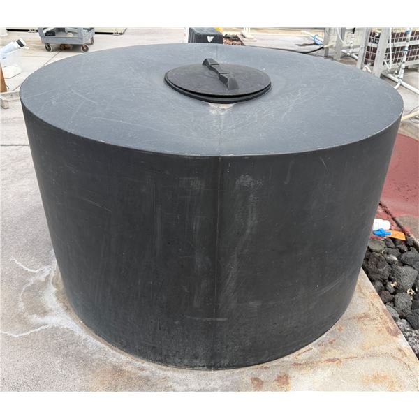 Black Commercial Aqua Tank w/ Cover 61" Dia, 35"H