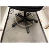 Image 2 : Rolling Office Chair w/ Footrail, Upholstered Seat & Mesh Back