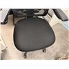 Image 4 : Landomia Rolling Office Chair w/ Upholstered Seat & Mesh Back