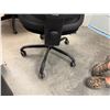 Image 6 : Landomia Rolling Office Chair w/ Upholstered Seat & Mesh Back