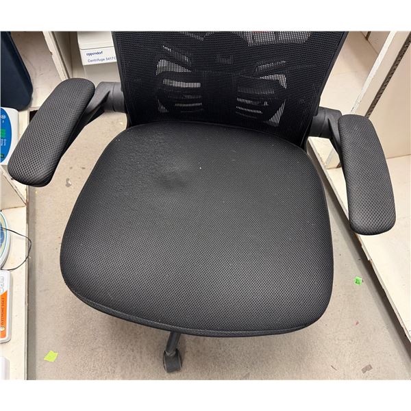 Rolling Office Chair w/ Upholstered Seat & Mesh Back