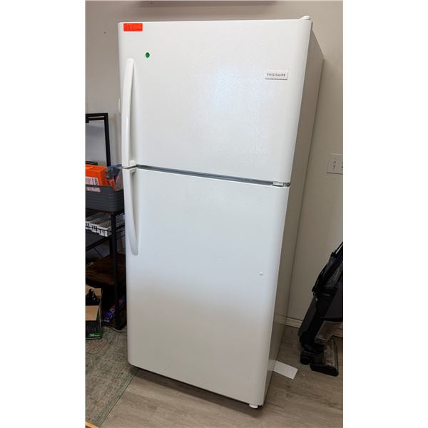 Frigidaire FRTD2021AW0 Top Freezer Refrigerator