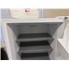 Image 6 : Midea MRU17F6AWW Convertible Upright Freezer