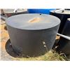 Image 3 : Round Black Commercial Tank 62" Dia, 36"H