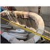 Image 9 : Commercial Oval Stock Tank 76" x 32"