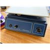 Image 3 : LE8S Orbital Shaker & HYCC Magnetic Stirrer