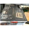 Image 2 : Vissani 6000 BTU Window Air Conditioner New in Box