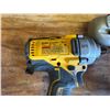 Image 3 : DeWalt DCF891 Impact Wrench & DWFP12233 Brad Nailer (no batteries)