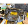 Image 2 : DeWalt 165 PSI Air Compressor w/ 6 Gallon Tank