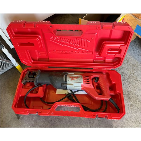 Milwaukee Sawzall Reciprocating Saw in Hard Case
