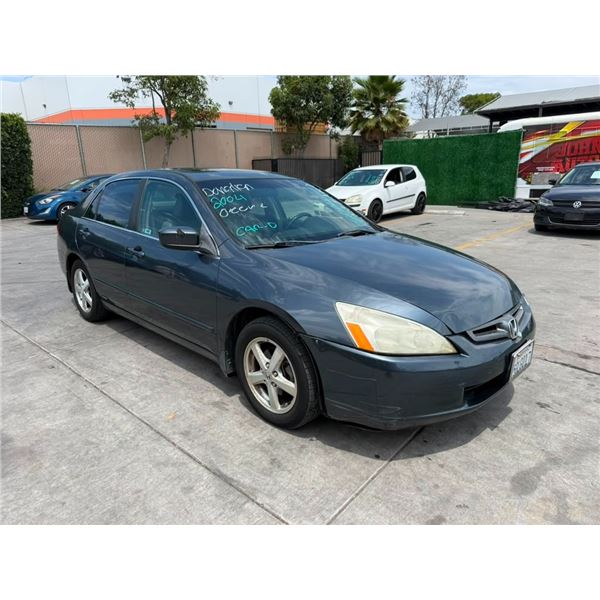 HOND ACCORD 2004 T-DONATION