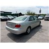Image 3 : TOYT CAMRY 2005 SALV T/DONATION