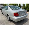 Image 4 : TOYT CAMRY 2005 SALV T/DONATION