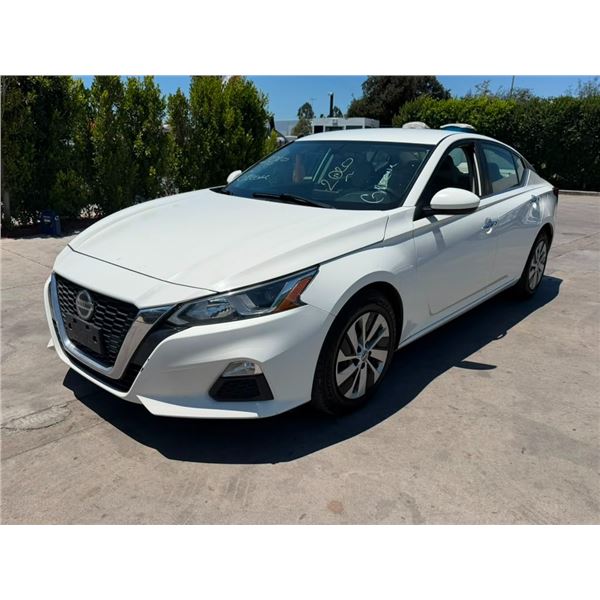 NISS ALTIMA 2020 O/S TITLE 2 DAYS