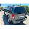 Image 4 : NISS PATHFINDER 2005 O/S TITLE 2 DAYS