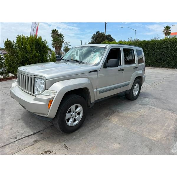JEEP  LIBERTY 2009 SALV T/DONATION