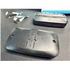 Image 8 : 3 2-Packs of Universal Garage Door Opener Remotes SM24-Max (6 Remotes Total) - New