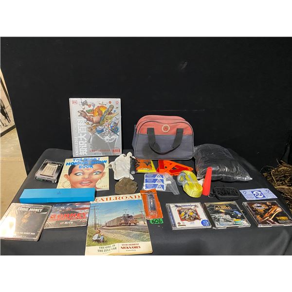 Assorted lot with computer games, books and more